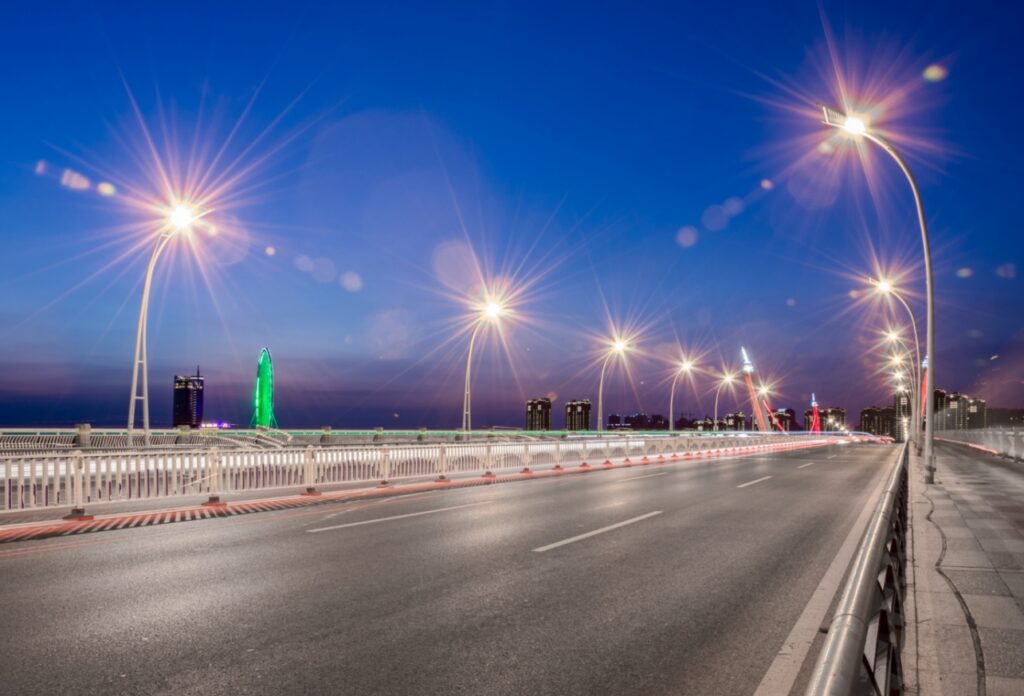 Podpisanie umowy na nowy system zarządzania oświetleniem ulicznym w Płońsku